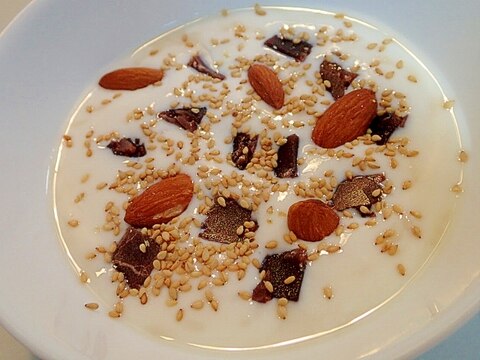 ❤羊羹とアーモンドとごまの甘酒ヨーグルト❤